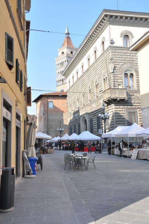 B&B Al Canto Del Cavour ピストイア エクステリア 写真