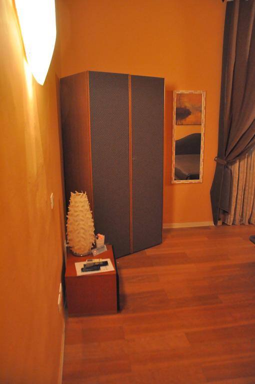 B&B Al Canto Del Cavour ピストイア 部屋 写真